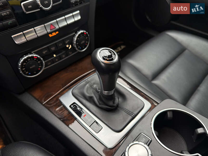 Седан Mercedes-Benz C-Class 2014 в Одессе