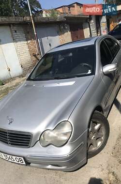 Седан Mercedes-Benz C-Class 2000 в Києві