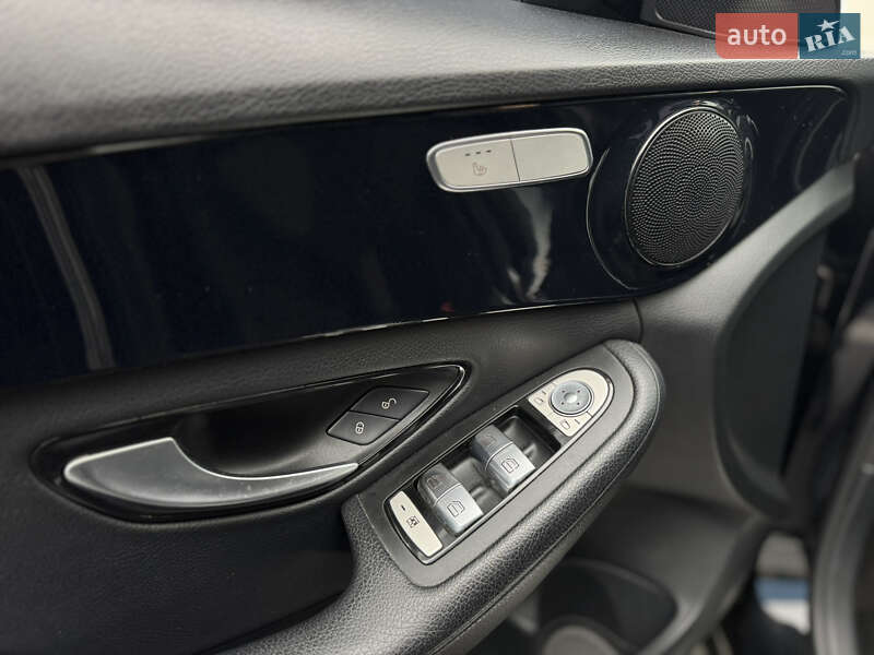 Універсал Mercedes-Benz C-Class 2015 в Києві фото 13 Універсал Mercedes-Benz C-Class 2015 в Києві