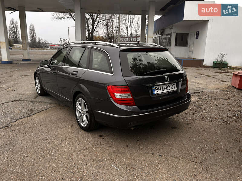 Универсал Mercedes-Benz C-Class 2013 в Одессе