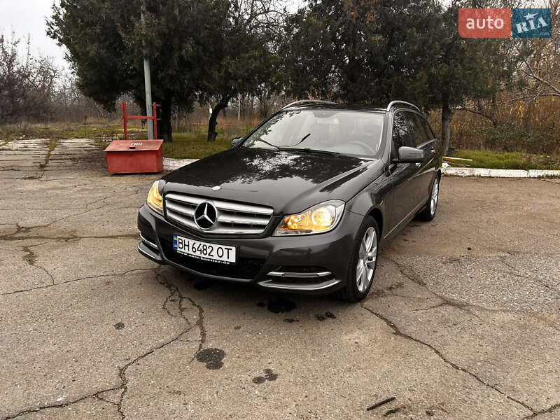 Универсал Mercedes-Benz C-Class 2013 в Одессе
