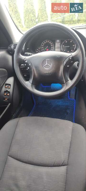 Седан Mercedes-Benz C-Class 2004 в Харькове фото 23 Седан Mercedes-Benz C-Class 2004 в Харькове