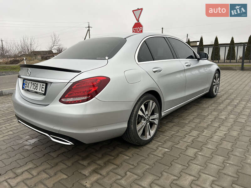 Седан Mercedes-Benz C-Class 2017 в Ізяславі