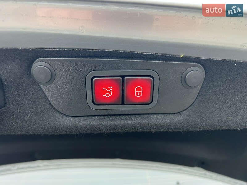 Седан Mercedes-Benz C-Class 2017 в Ізяславі