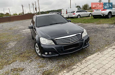 Седан Mercedes-Benz C-Class 2011 в Староконстантинове