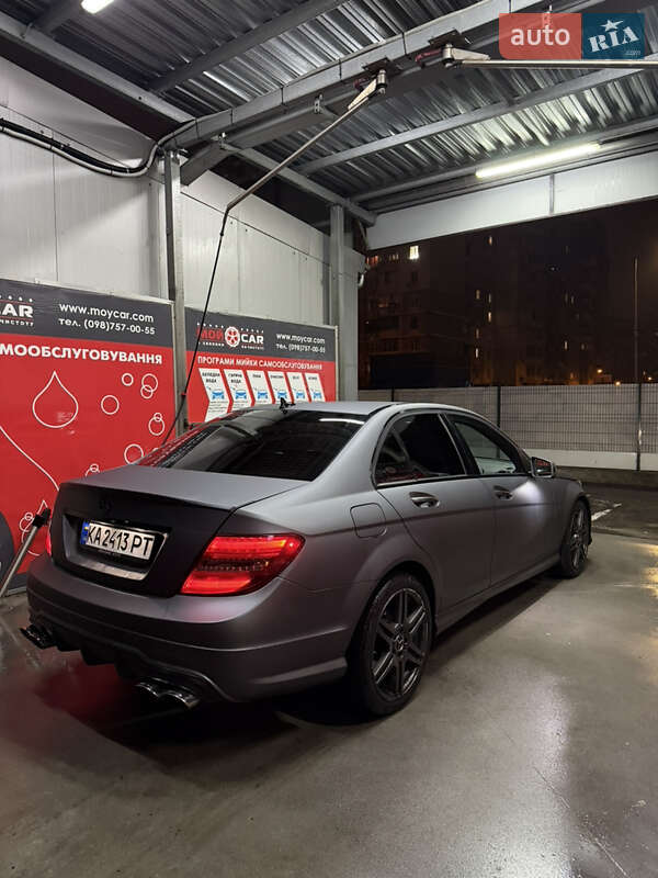 Седан Mercedes-Benz C-Class 2011 в Киеве