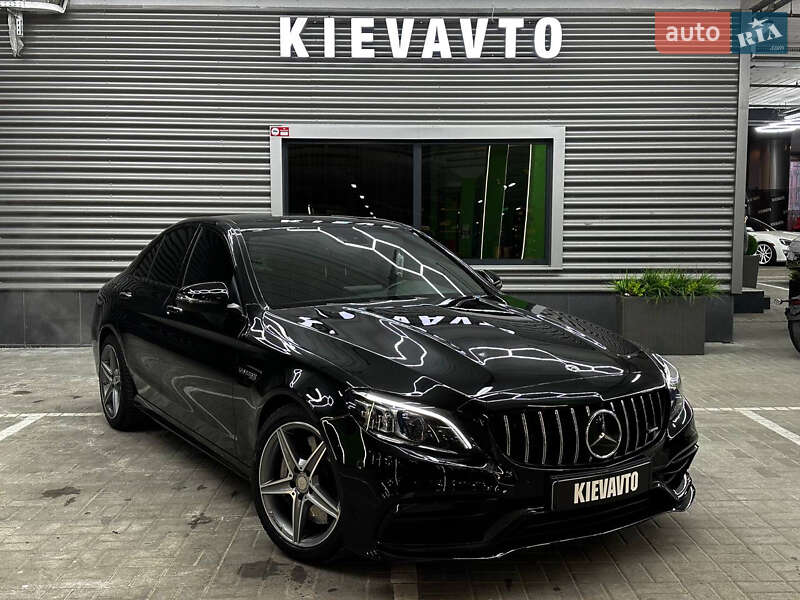 Mercedes-Benz C-Class 2016