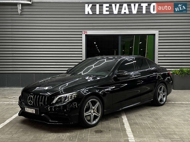 Седан Mercedes-Benz C-Class 2016 в Киеве