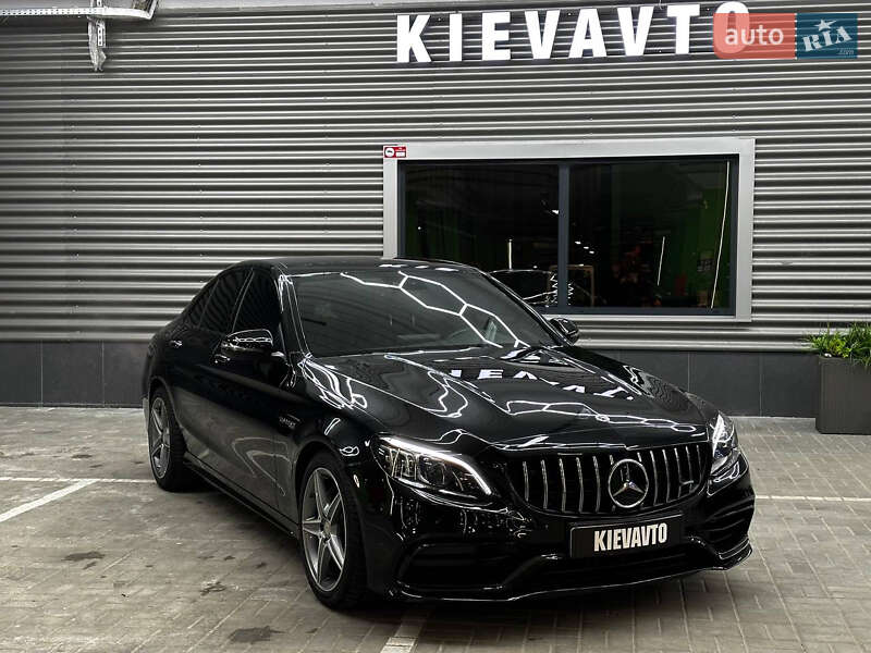 Седан Mercedes-Benz C-Class 2016 в Киеве