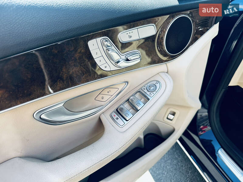 Седан Mercedes-Benz C-Class 2016 в Києві