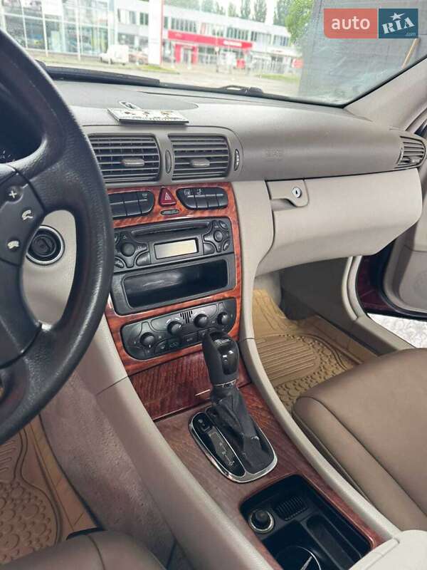 Седан Mercedes-Benz C-Class 2001 в Одессе фото 3 Седан Mercedes-Benz C-Class 2001 в Одессе
