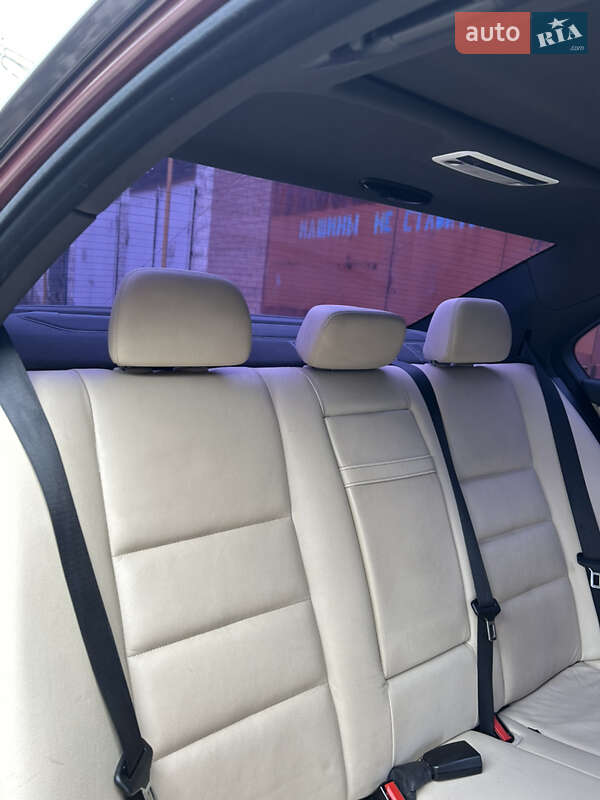 Седан Mercedes-Benz C-Class 2007 в Николаеве