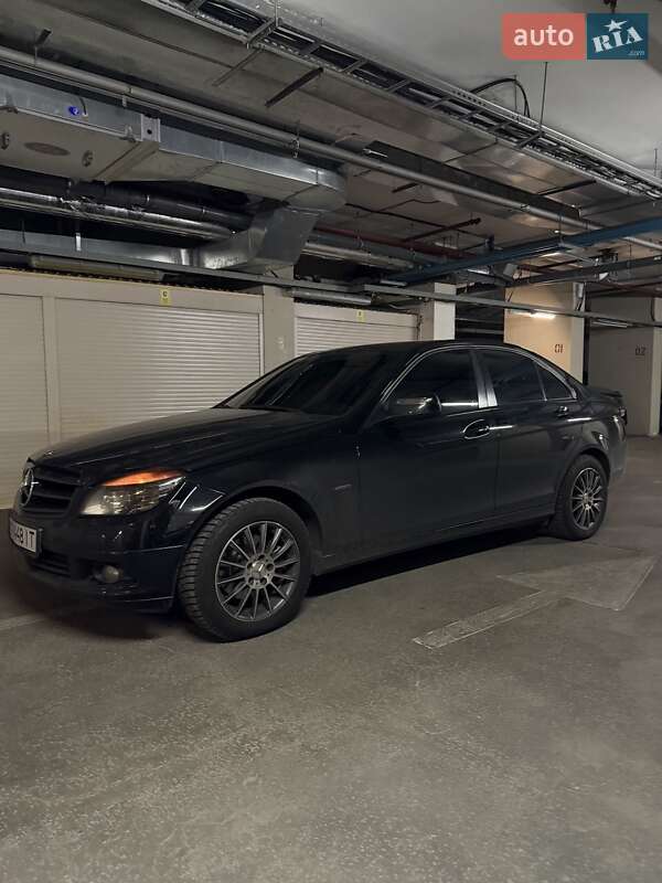 Седан Mercedes-Benz C-Class 2007 в Киеве