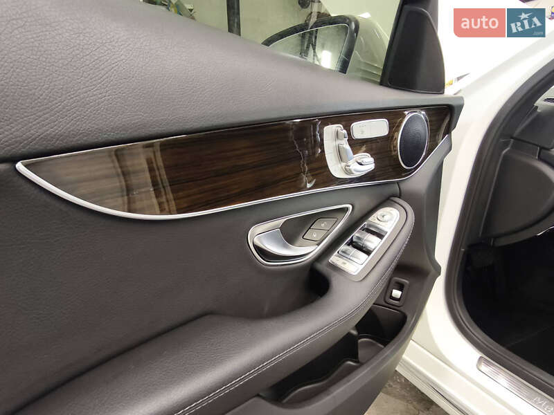 Седан Mercedes-Benz C-Class 2018 в Самборе