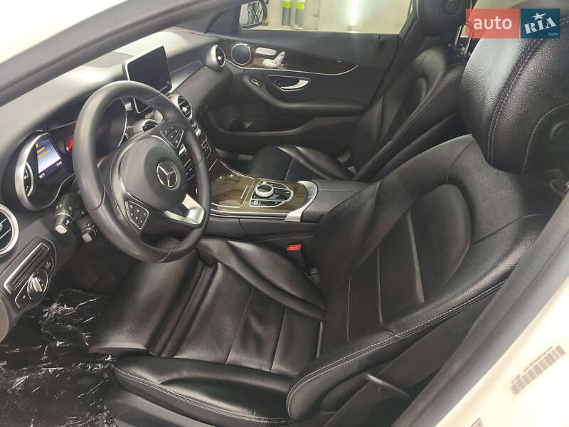 Седан Mercedes-Benz C-Class 2018 в Самборе