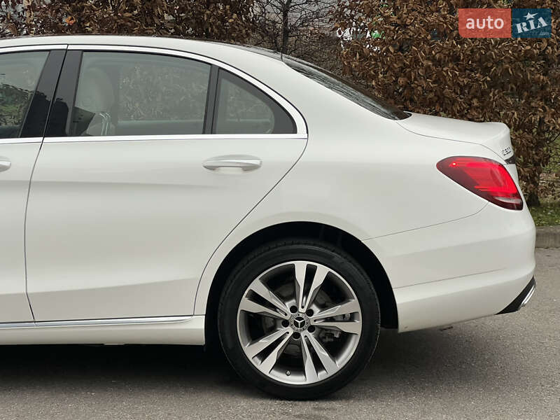 Седан Mercedes-Benz C-Class 2020 в Киеве
