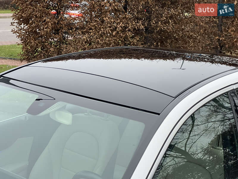 Седан Mercedes-Benz C-Class 2020 в Киеве