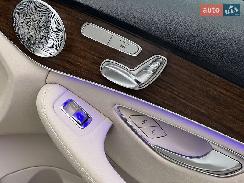 Седан Mercedes-Benz C-Class 2020 в Киеве