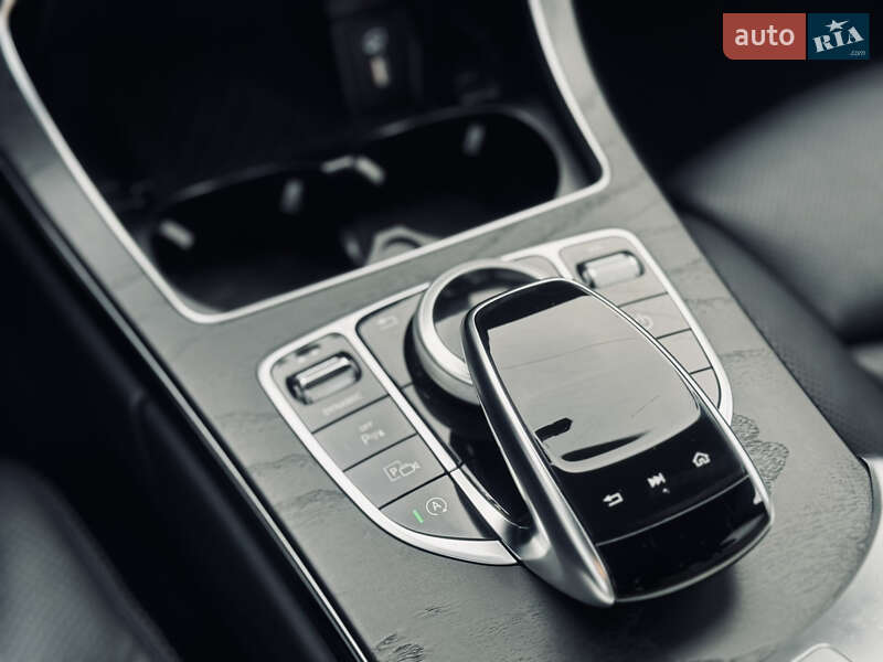 Універсал Mercedes-Benz C-Class 2019 в Одесі