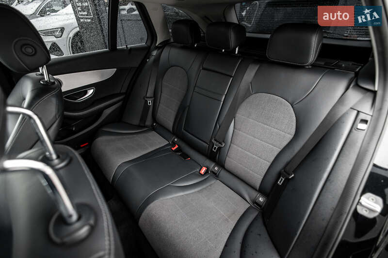 Універсал Mercedes-Benz C-Class 2017 в Львові фото 23 Універсал Mercedes-Benz C-Class 2017 в Львові