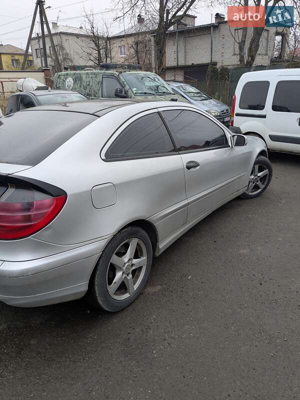 Купе Mercedes-Benz C-Class 2002 в Львове