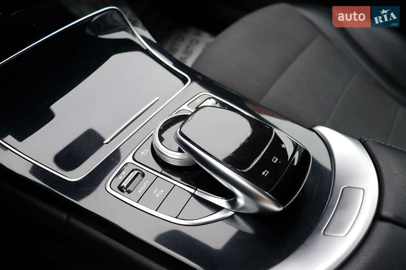 Седан Mercedes-Benz C-Class 2014 в Львове