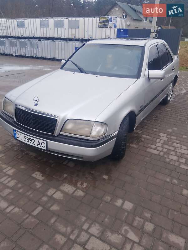 Седан Mercedes-Benz C-Class 1995 в Яворове