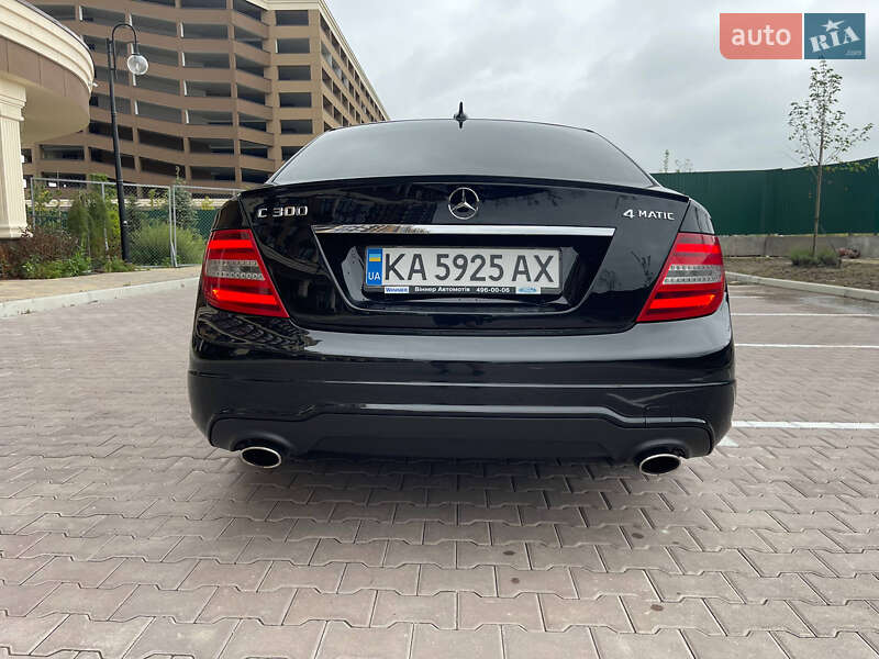 Седан Mercedes-Benz C-Class 2011 в Києві