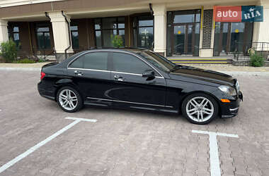 Седан Mercedes-Benz C-Class 2011 в Киеве