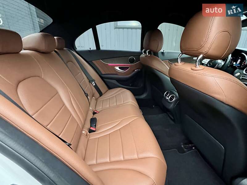 Седан Mercedes-Benz C-Class 2018 в Киеве фото 40 Седан Mercedes-Benz C-Class 2018 в Киеве