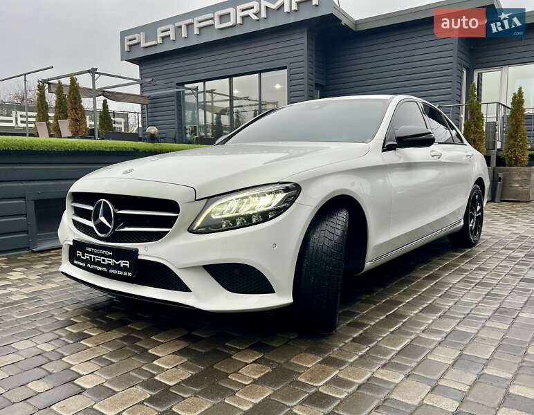 Седан Mercedes-Benz C-Class 2018 в Киеве фото 85 Седан Mercedes-Benz C-Class 2018 в Киеве