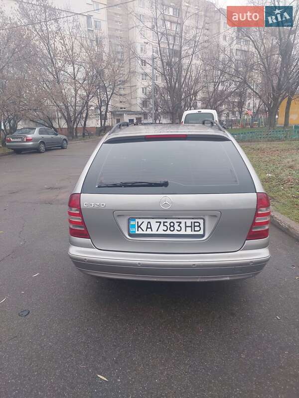 Универсал Mercedes-Benz C-Class 2005 в Киеве фото 6 Универсал Mercedes-Benz C-Class 2005 в Киеве
