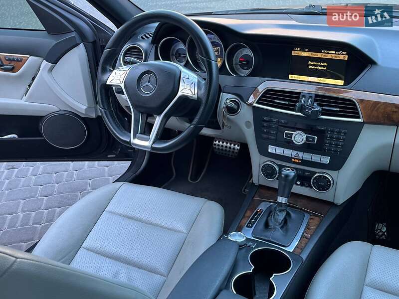 Седан Mercedes-Benz C-Class 2012 в Белой Церкви