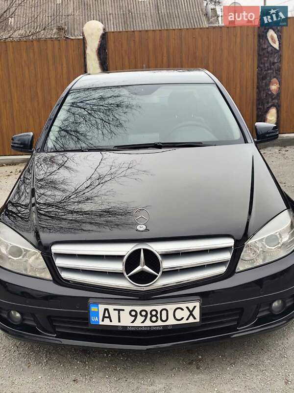 Mercedes-Benz C-Class 2010