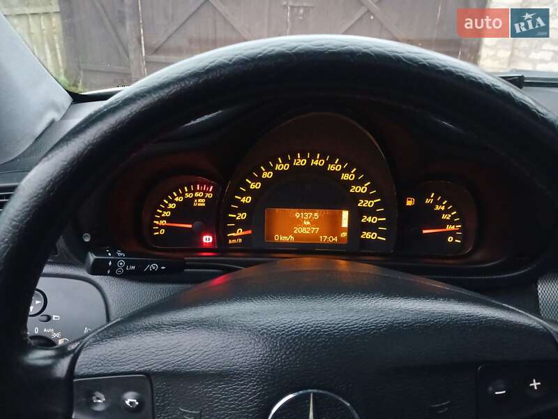 Купе Mercedes-Benz C-Class 2001 в Львове фото 16 Купе Mercedes-Benz C-Class 2001 в Львове