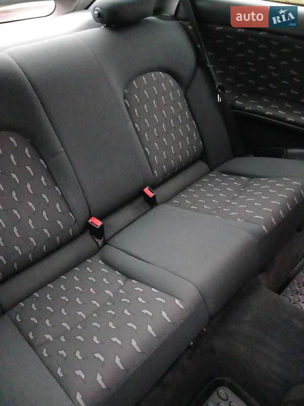 Купе Mercedes-Benz C-Class 2001 в Львове фото 21 Купе Mercedes-Benz C-Class 2001 в Львове