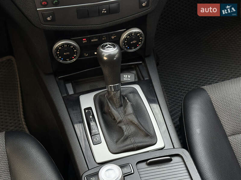 Седан Mercedes-Benz C-Class 2010 в Тячеве
