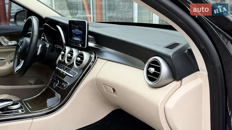 Седан Mercedes-Benz C-Class 2015 в Запоріжжі фото 18 Седан Mercedes-Benz C-Class 2015 в Запоріжжі