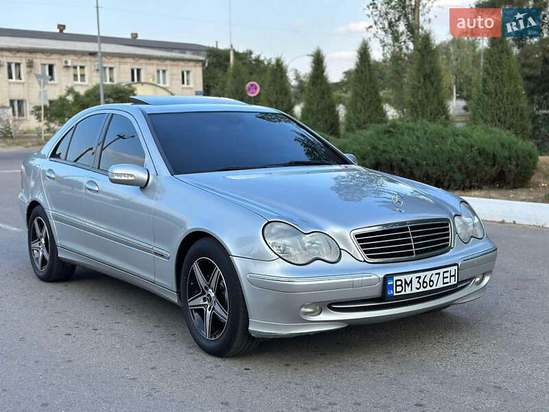 Mercedes-Benz C-Class 2004 Mercedes-Benz C-Class 2004