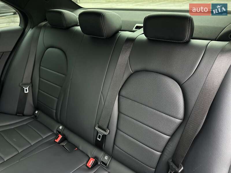 Седан Mercedes-Benz C-Class 2017 в Киеве фото 26 Седан Mercedes-Benz C-Class 2017 в Киеве