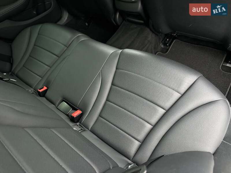 Седан Mercedes-Benz C-Class 2017 в Киеве фото 89 Седан Mercedes-Benz C-Class 2017 в Киеве