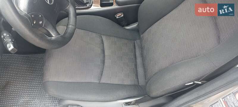 Универсал Mercedes-Benz C-Class 2004 в Киеве