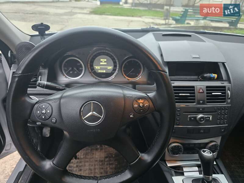Универсал Mercedes-Benz C-Class 2009 в Новоднестровске фото 10 Универсал Mercedes-Benz C-Class 2009 в Новоднестровске