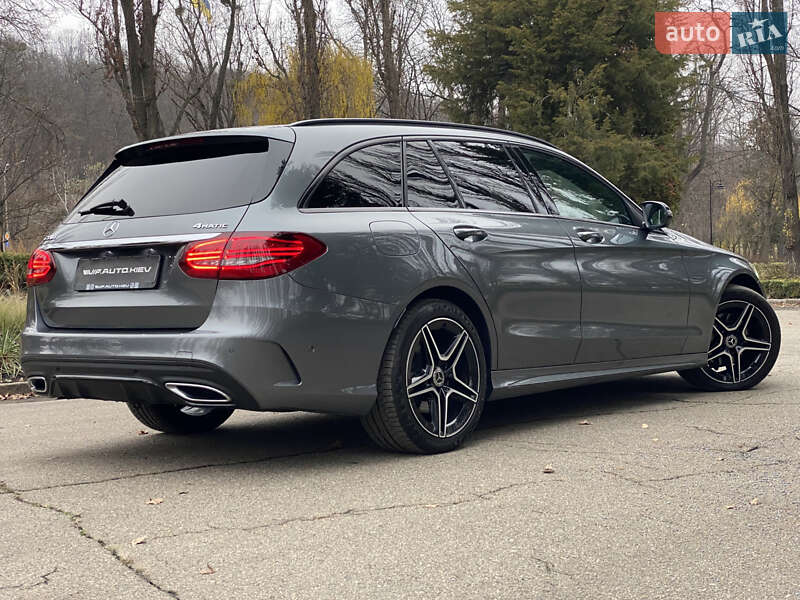 Універсал Mercedes-Benz C-Class 2018 в Києві