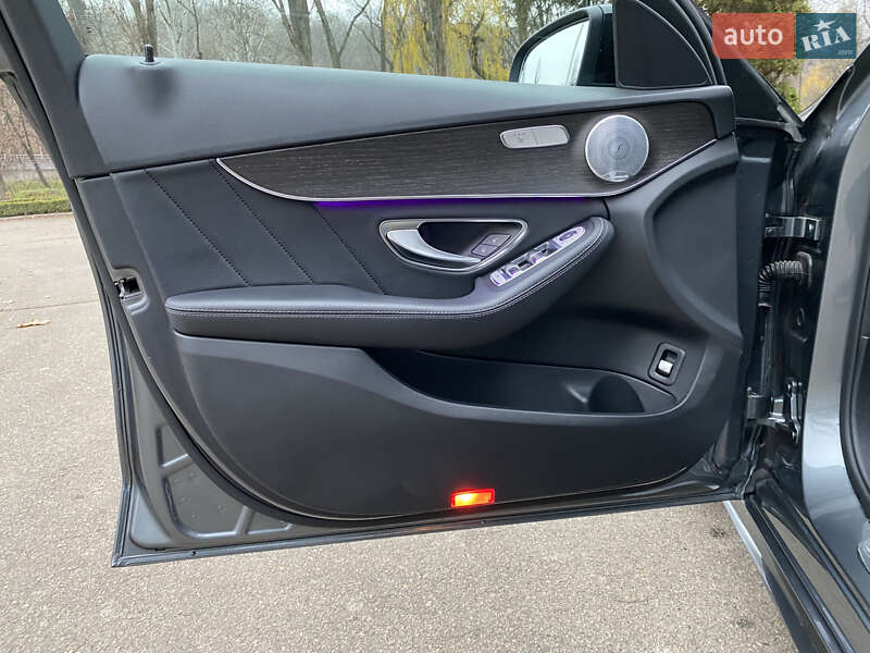 Універсал Mercedes-Benz C-Class 2018 в Києві