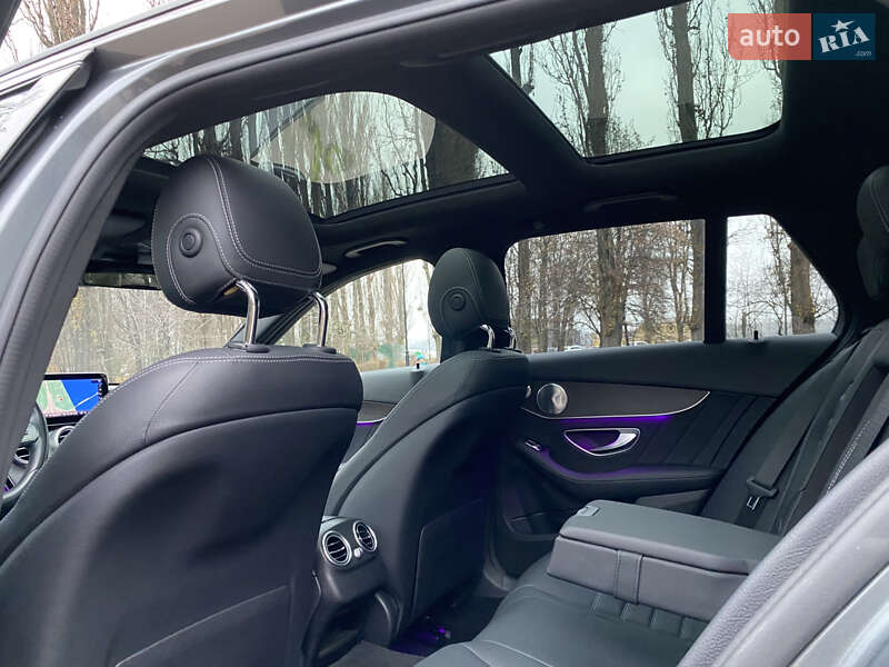 Універсал Mercedes-Benz C-Class 2018 в Києві