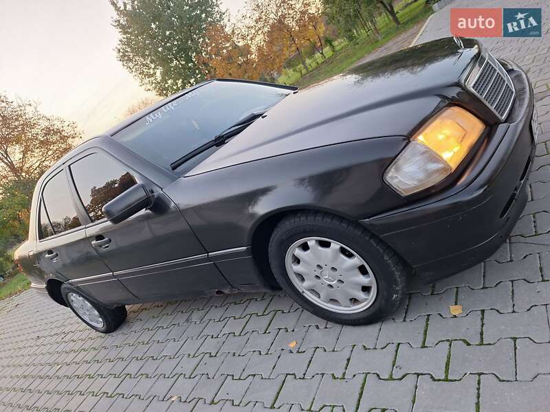 Седан Mercedes-Benz C-Class 1994 в Чернівцях фото 17 Седан Mercedes-Benz C-Class 1994 в Чернівцях