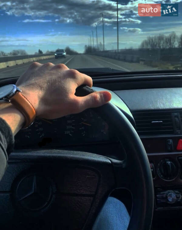 Седан Mercedes-Benz C-Class 1995 в Коломые фото 4 Седан Mercedes-Benz C-Class 1995 в Коломые