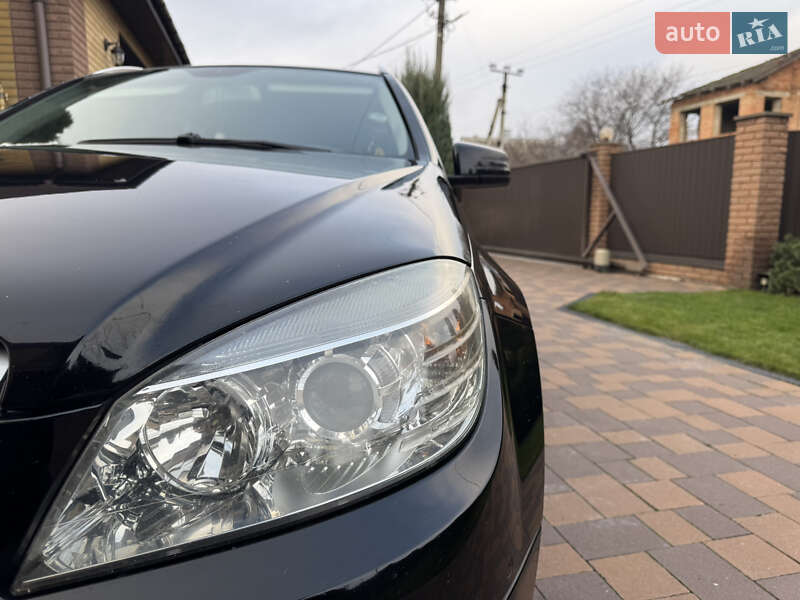 Универсал Mercedes-Benz C-Class 2010 в Барышевке