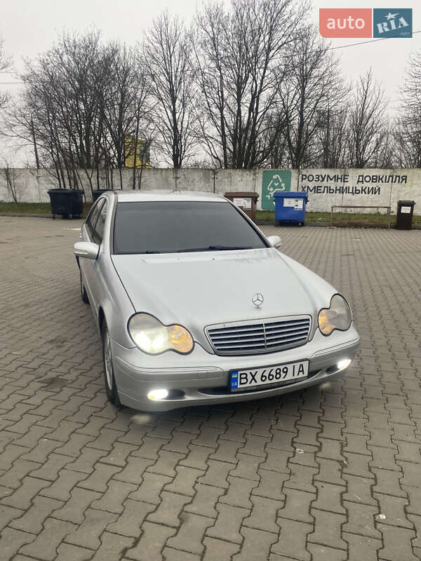 Mercedes-Benz C-Class 2002 Mercedes-Benz C-Class 2002